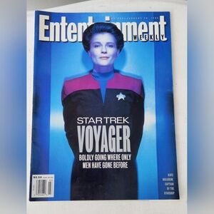 Vintage ENTERTAINMENT WEEKLY Jan 20 1995 STAR TREK VOYAGER Kate Mulgrew Cover